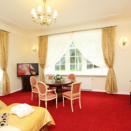 Hotel Dwór Sójki Kültér fotó