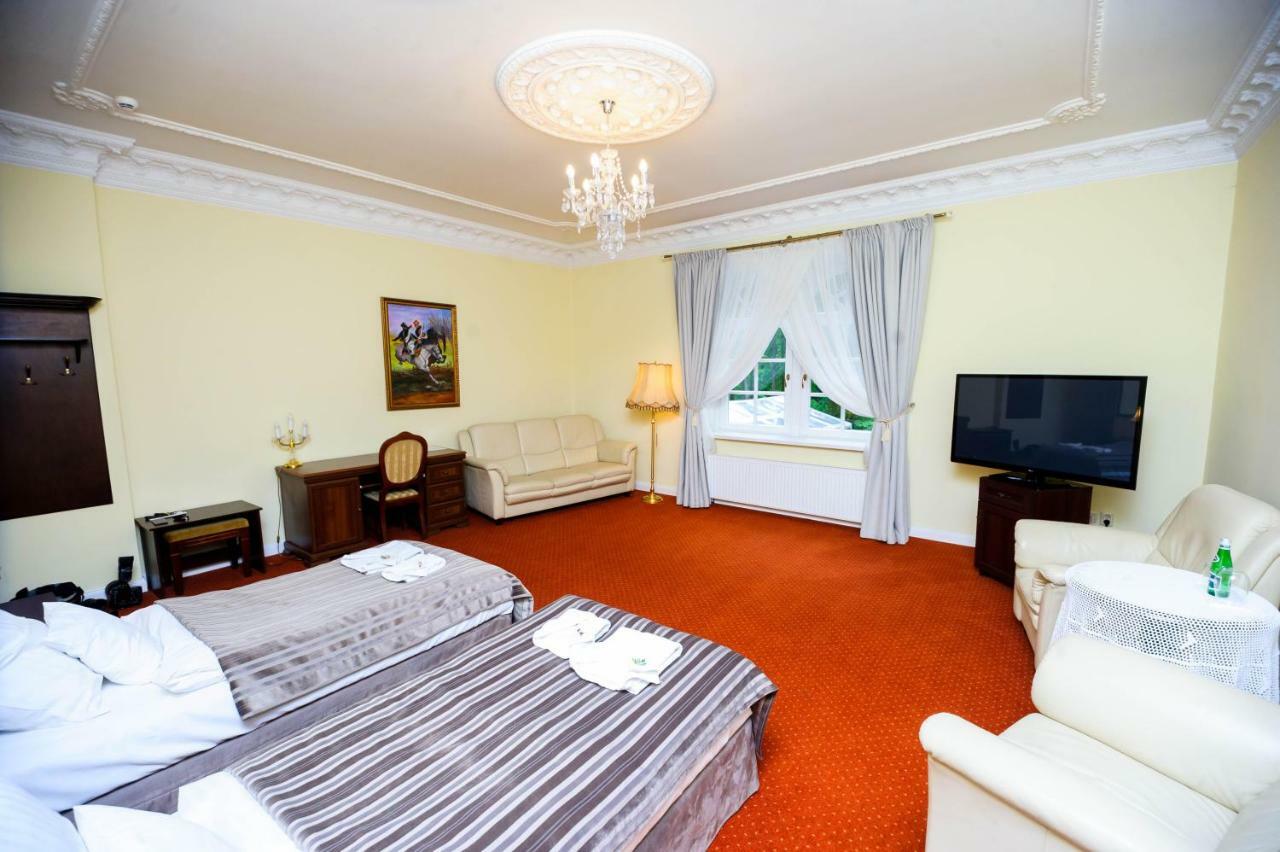 Hotel Dwór Sójki Kültér fotó