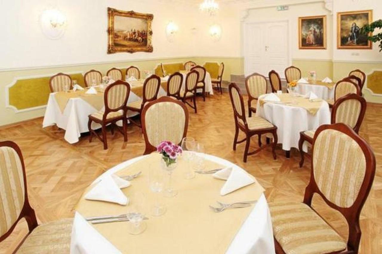 Hotel Dwór Sójki Kültér fotó