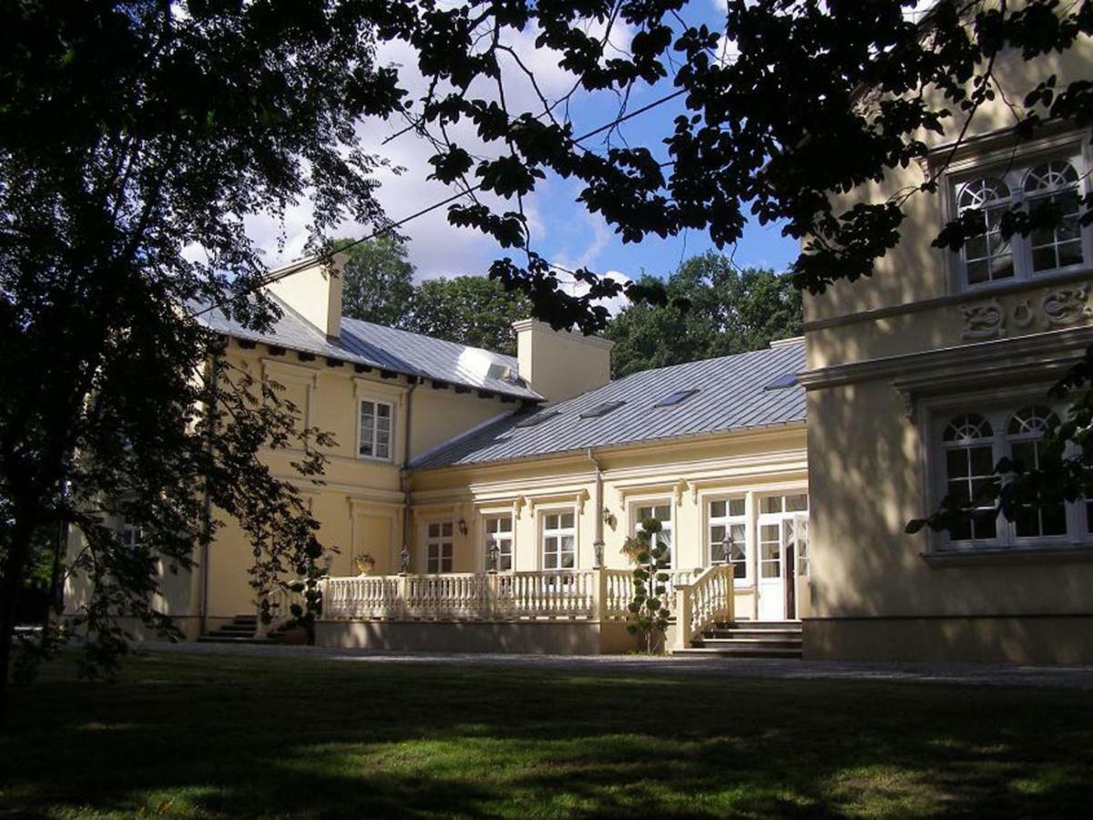 Hotel Dwór Sójki Kültér fotó